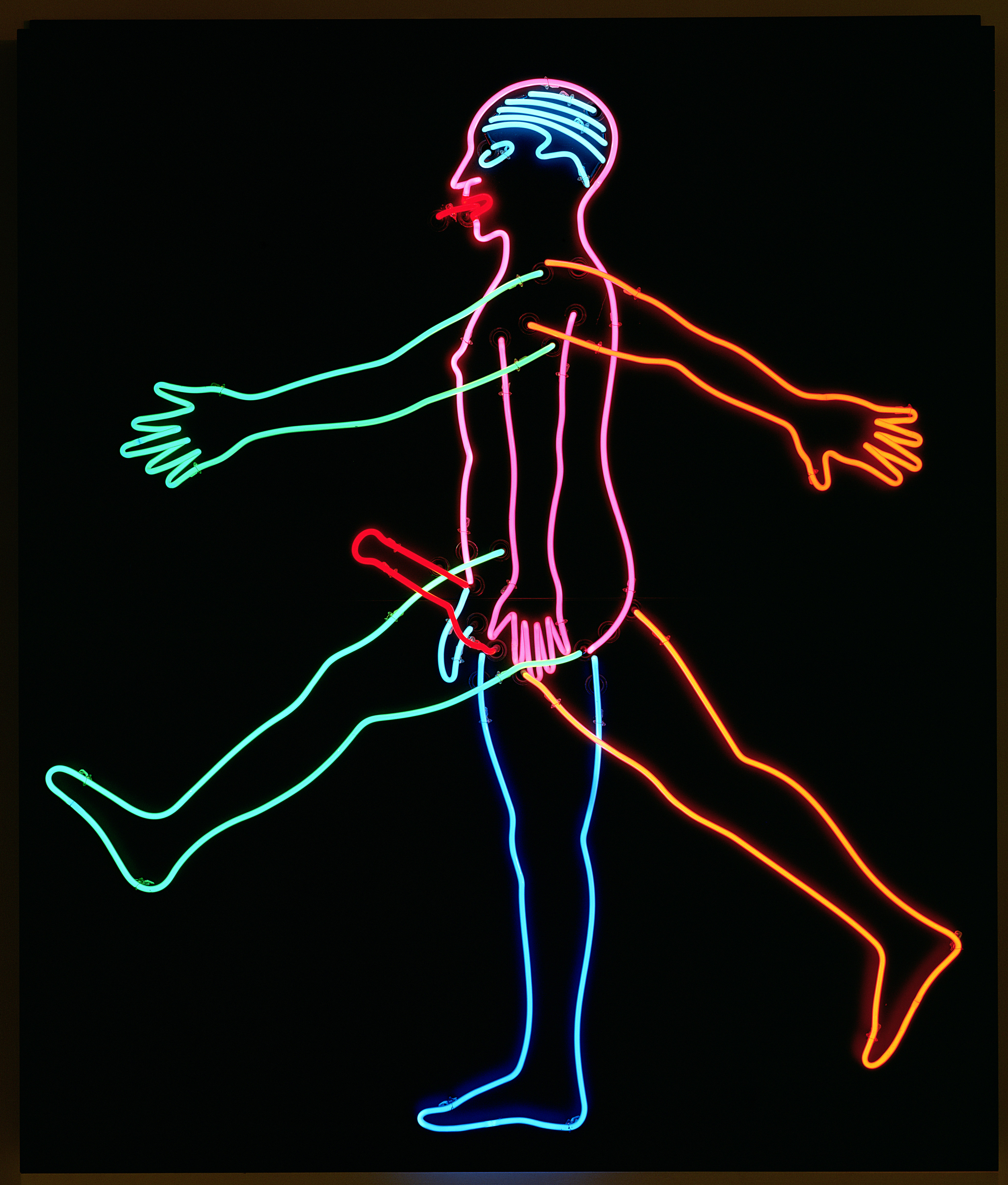 Bruce Nauman (*1941), Marching Man 1985, 195,6 x 167,6 x 25,4 cm Neon (Ausstellungskopie), Glas, Draht, Trafo, Kabel, Lack, Aluminiumpaneelkasten , © Hamburger Kunsthalle / bpk © VG Bild-Kunst, Bonn Foto: Elke Walford