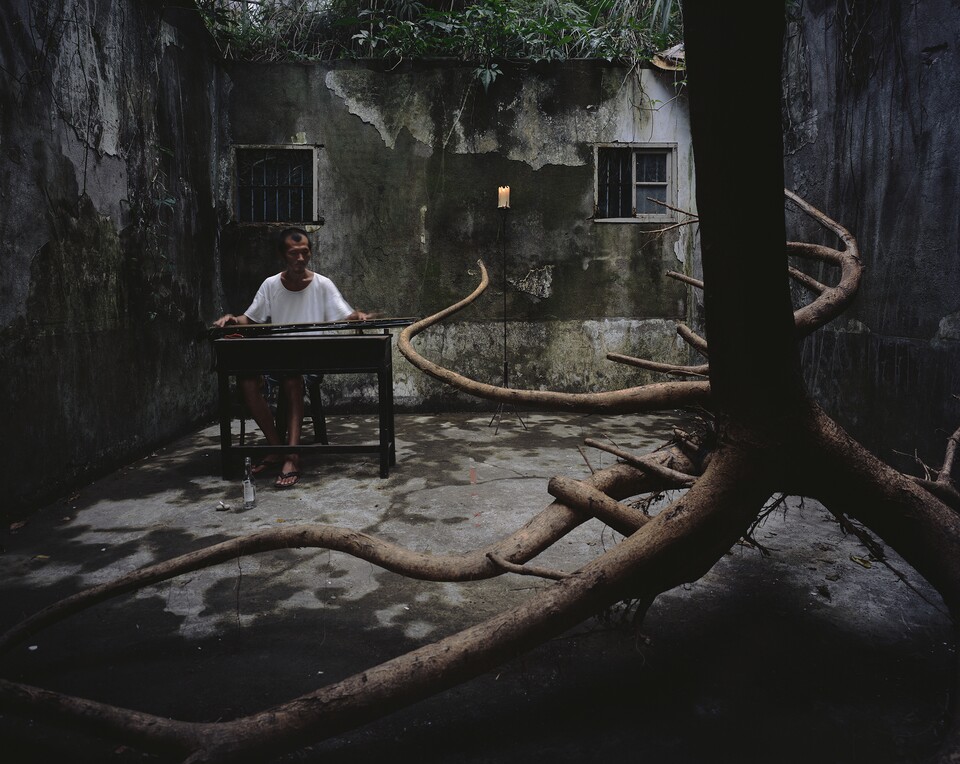 YEH Wei-li (*1971), August, YSC Wan-Tan Residence, 2015, Lightjet Print, 103 x 130 cm, © YEH Wei-li YEH Wei-li (*1971), August, YSC Wan-Tan Residence, 2015, Lightjet Print, 103 x 130 cm, © YEH Wei-li