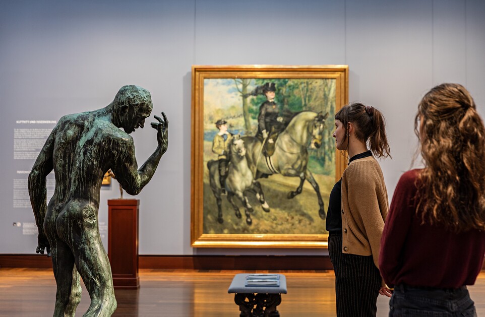 Sammlungsraum Impressionismus mit einer Skulptur, © Hamburger Kunsthalle, Foto: Fred Dott
